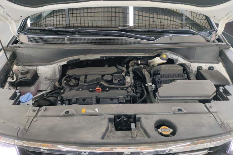 Used Hyundai Custo 2024 270TGDi LUX Prestige Edition Engine Bay