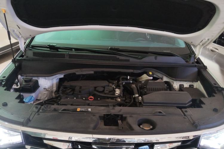 Used Hyundai Custo 2024 270TGDi LUX Prestige Edition Engine Bay