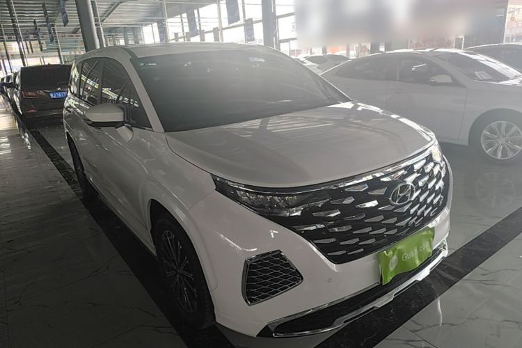 Used Hyundai Custo 2024 270TGDi LUX Prestige Edition Front Right 45 Deg