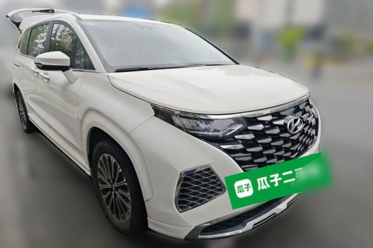 Used Hyundai Custo 2024 270TGDi LUX Prestige Edition Front Right 45 Deg