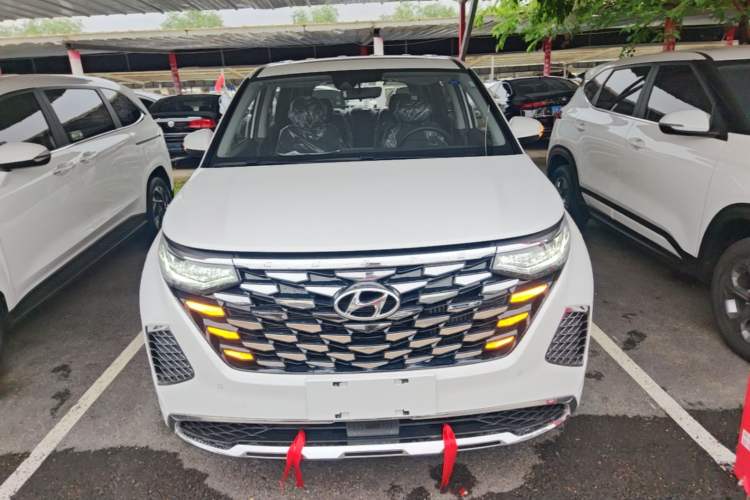 Used Hyundai Custo 2024 270TGDi LUX Prestige Edition Front