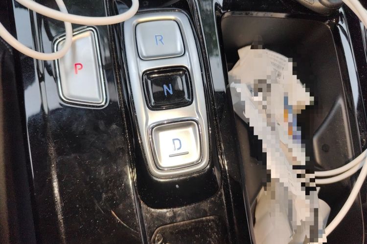 Used Hyundai Custo 2024 270TGDi LUX Prestige Edition Gear Lever