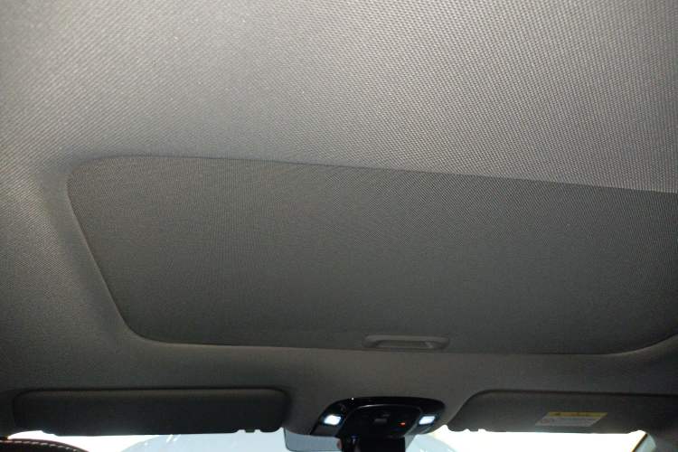 Used Hyundai Custo 2024 270TGDi LUX Prestige Edition Headliner
