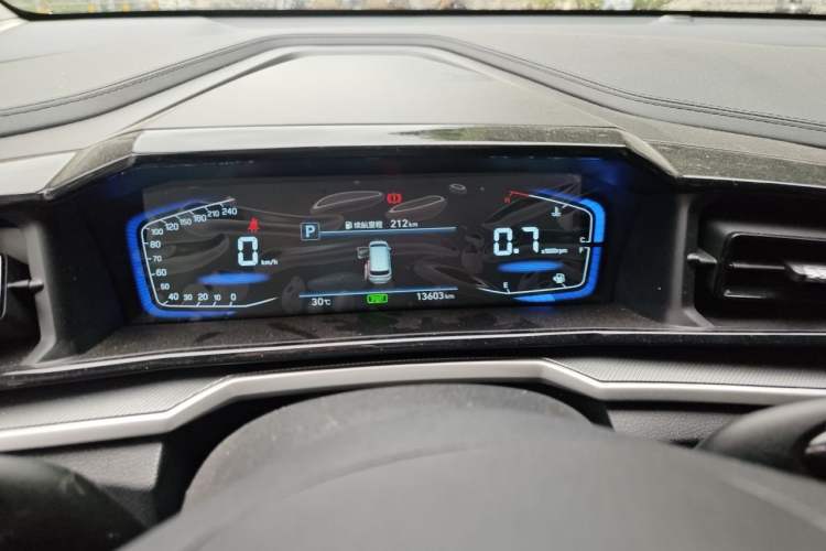Used Hyundai Custo 2024 270TGDi LUX Prestige Edition Instrument Cluster