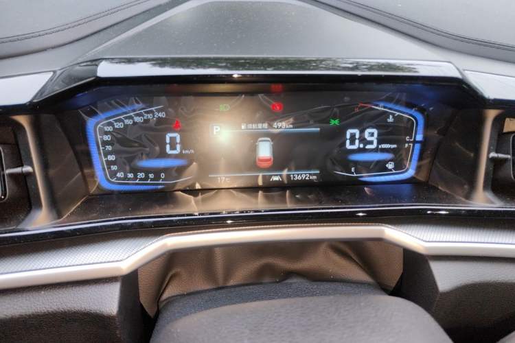 Used Hyundai Custo 2024 270TGDi LUX Prestige Edition Instrument Cluster