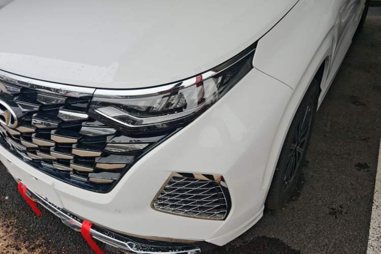 Used Hyundai Custo 2024 270TGDi LUX Prestige Edition Left Front Headlight