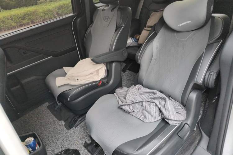 Used Hyundai Custo 2024 270TGDi LUX Prestige Edition Left Rear Seat