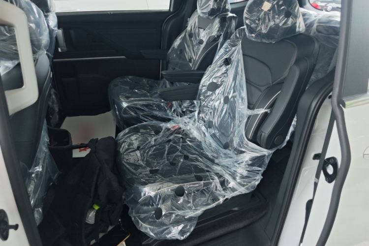Used Hyundai Custo 2024 270TGDi LUX Prestige Edition Left Rear Seat