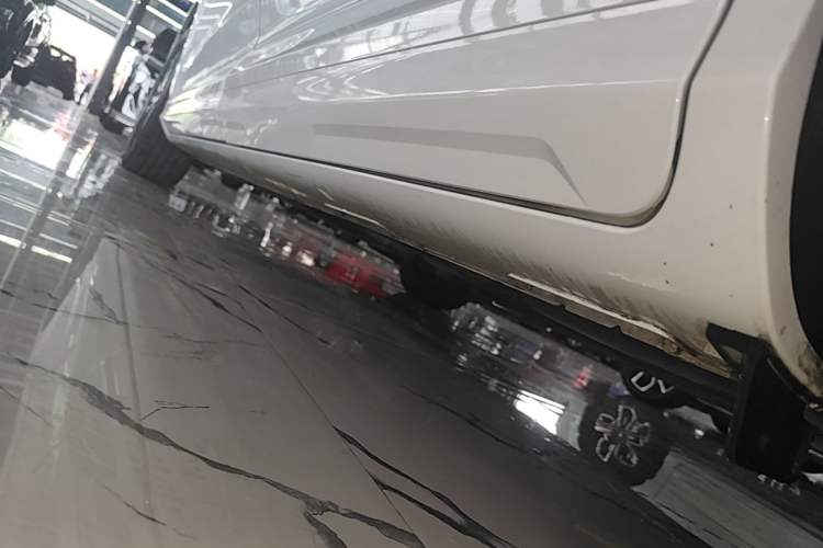 Used Hyundai Custo 2024 270TGDi LUX Prestige Edition Left Side Sill