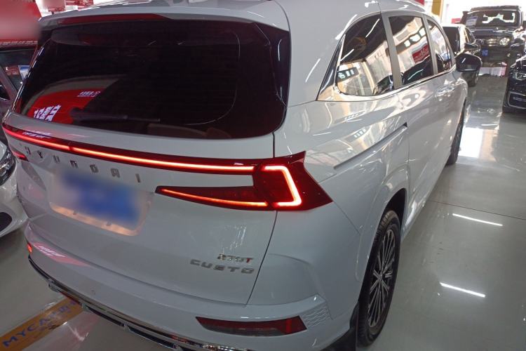 Used Hyundai Custo 2024 270TGDi LUX Prestige Edition Rear Right 45 Deg