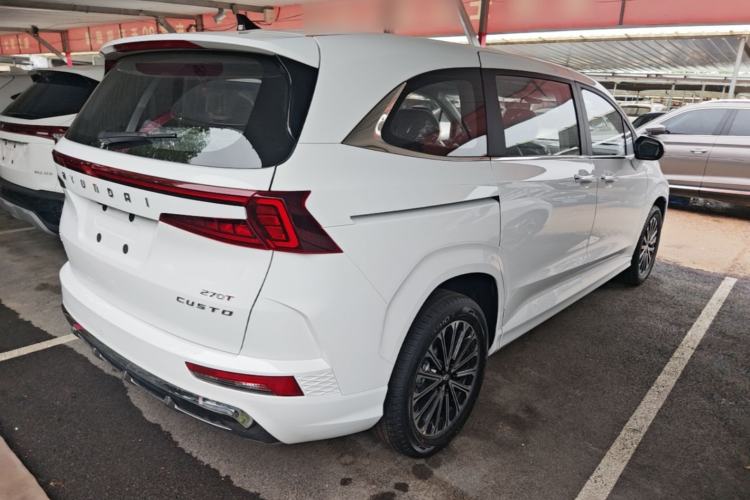 Used Hyundai Custo 2024 270TGDi LUX Prestige Edition Rear Right 45 Deg