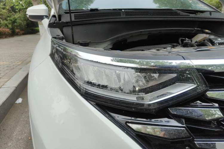 Used Hyundai Custo 2024 270TGDi LUX Prestige Edition Right Front Headlight