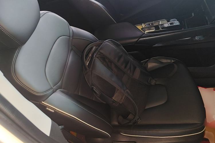 Used Hyundai Custo 2024 270TGDi LUX Prestige Edition Right Front Seat