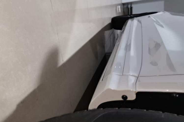 Used Hyundai Custo 2024 270TGDi LUX Prestige Edition Right Side Sill