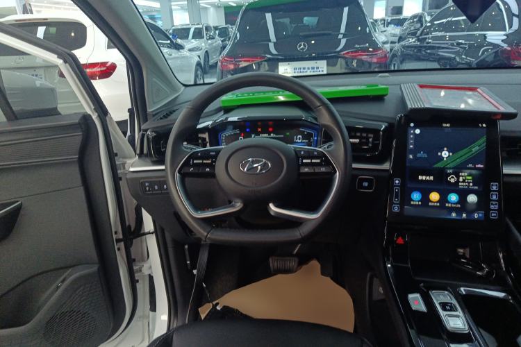Used Hyundai Custo 2024 270TGDi LUX Prestige Edition Steering Wheel