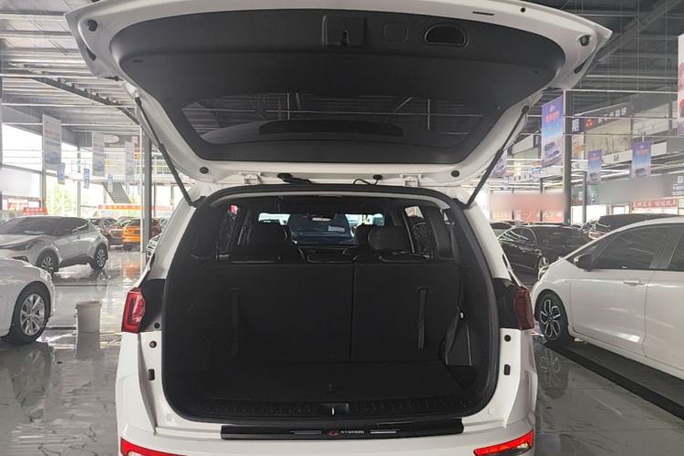 Used Hyundai Custo 2024 270TGDi LUX Prestige Edition Trunk