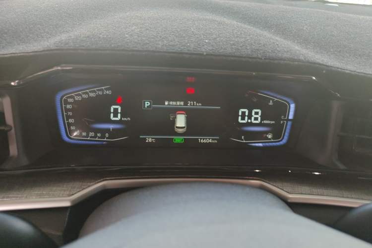 Used Hyundai Custo 2024 270TGDi LUX Prestige Edition Instrument Cluster