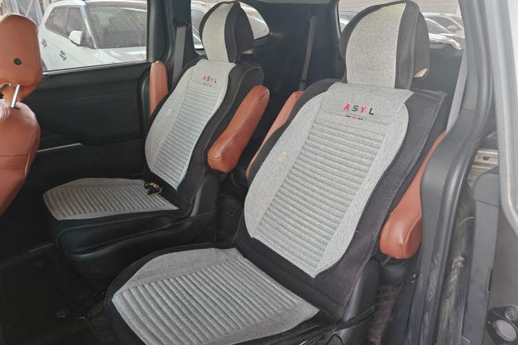 Used Hyundai Custo 2024 270TGDi LUX Prestige Edition Left Rear Seat