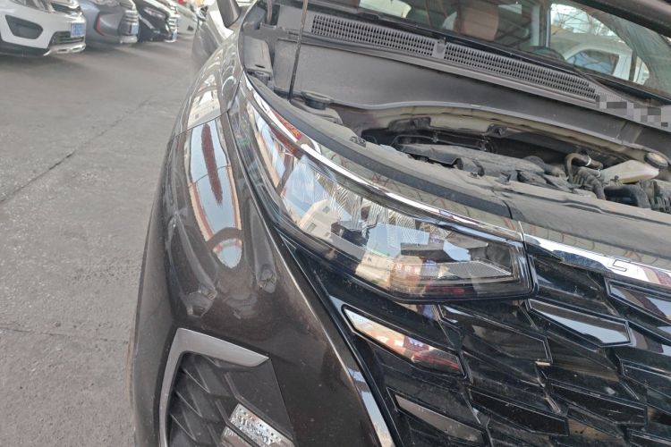 Used Hyundai Custo 2024 270TGDi LUX Prestige Edition Right Front Headlight