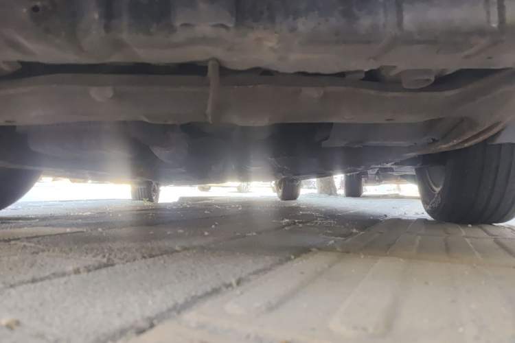 Used Hyundai Elantra 2005 1.6L Manual Luxury Model Chassis Front