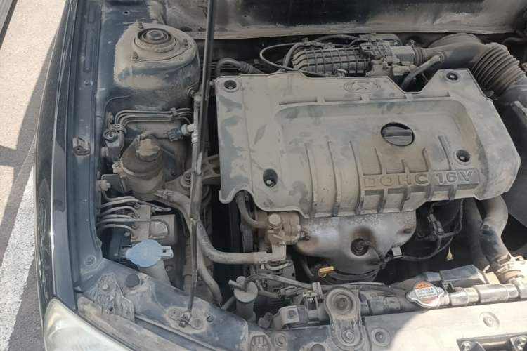 Used Hyundai Elantra 2005 1.6L Manual Standard Edition Engine Bay Right