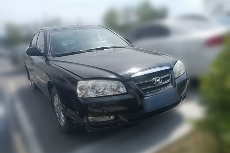 Used Hyundai Elantra 2005 1.6L Manual Standard Edition Front Right 45 Deg