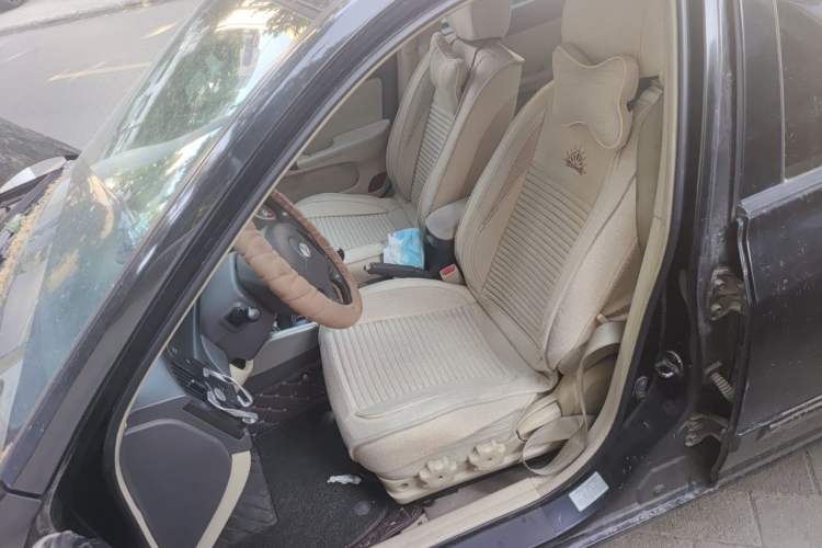 Used Hyundai Elantra 2005 1.6L Manual Luxury Model Left Front Seat