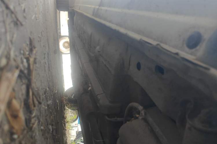 Used Hyundai Elantra 2005 1.6L Manual Luxury Model Chassis Rear Left