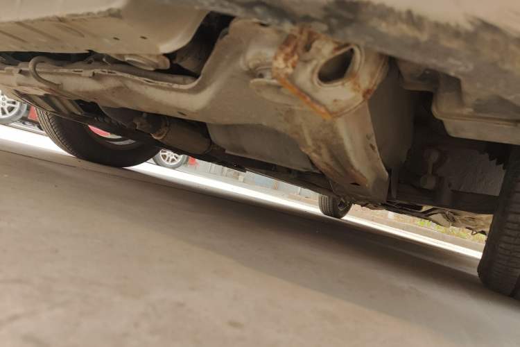 Used Hyundai Elantra 2005 1.6L Automatic Luxury Edition Chassis Front Left