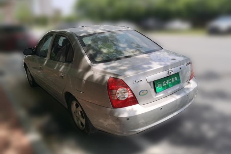 Used Hyundai Elantra 2005 1.6L Manual Luxury Model Rear Left 45 Deg
