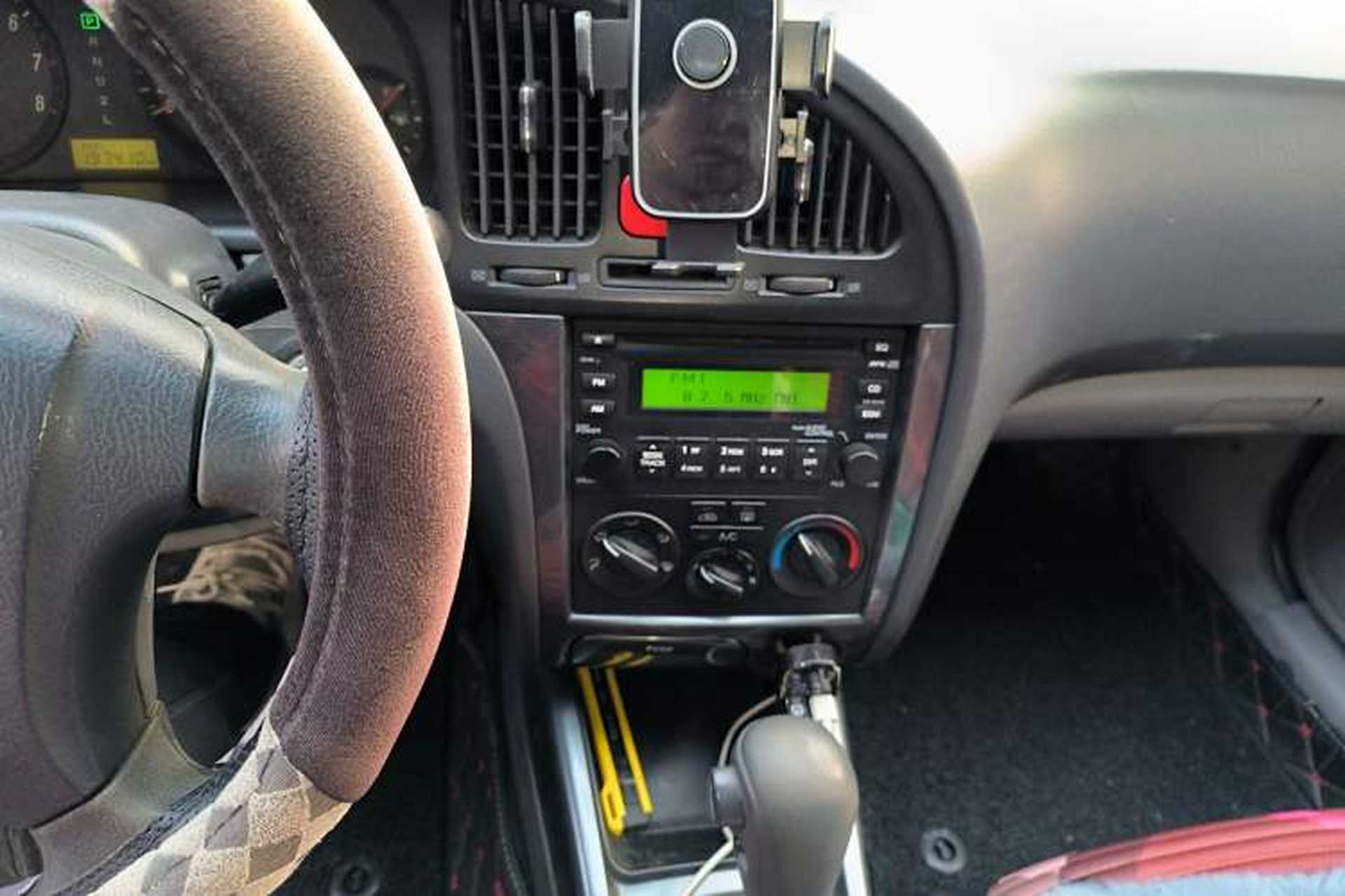 Used Hyundai Elantra 2007 1.6L Automatic Comfort Edition Audio And AC Panel