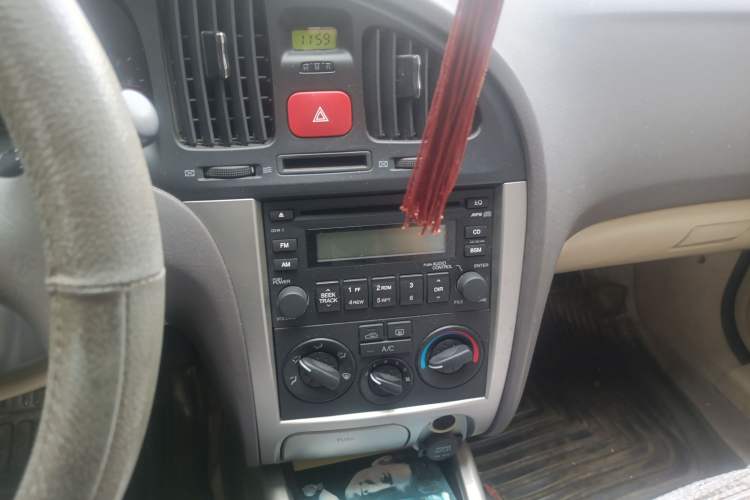 Used Hyundai Elantra 2007 1.6L Manual Comfort Model Audio And AC Panel