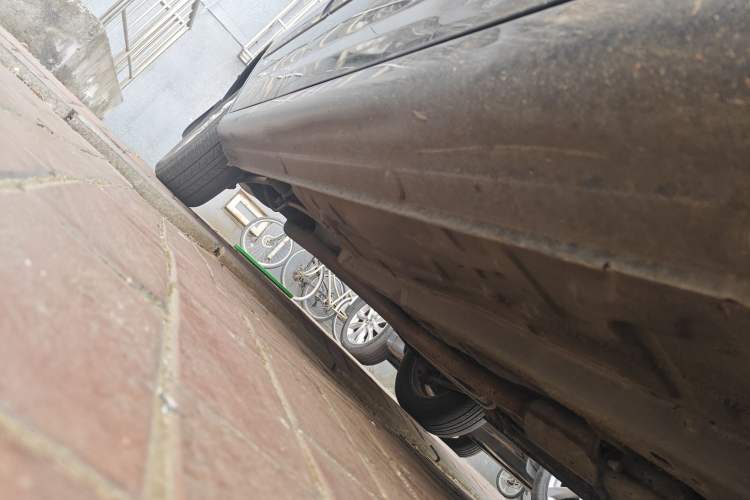Used Hyundai Elantra 2007 1.6L Manual Comfort Model Chassis Front Right