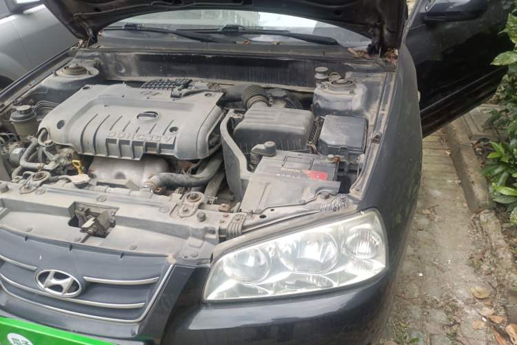 Used Hyundai Elantra 2007 1.6L Manual Comfort Model Engine Bay Left