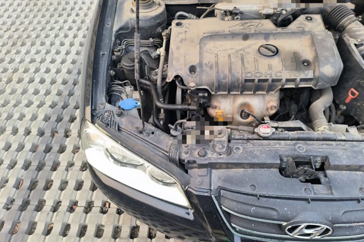 Used Hyundai Elantra 2007 1.6L Automatic Comfort Edition Engine Bay Right