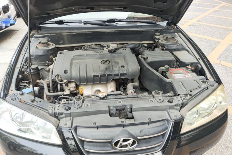 Used Hyundai Elantra 2007 1.6L Manual Comfort Model Engine Bay Right