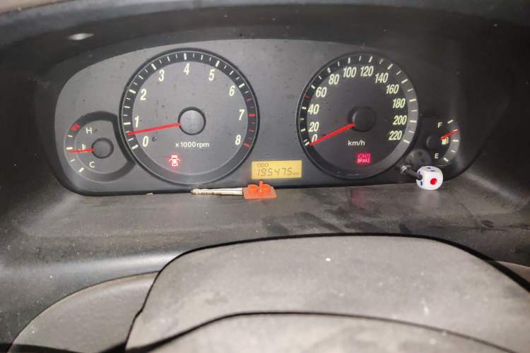 Used Hyundai Elantra 2007 1.6L Manual Comfort Model Odometer Close Up