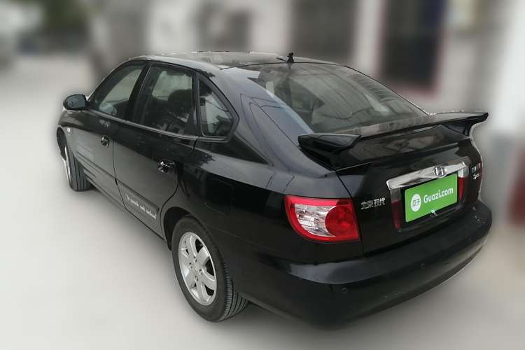 Used Hyundai Elantra 2007 1.6L Hatchback Manual Luxury Model Rear Left 45 Deg