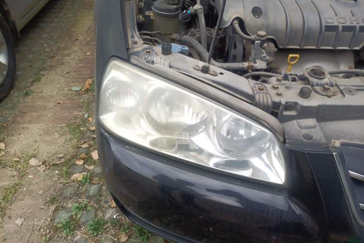 Used Hyundai Elantra 2007 1.6L Manual Comfort Model Right Front Headlight
