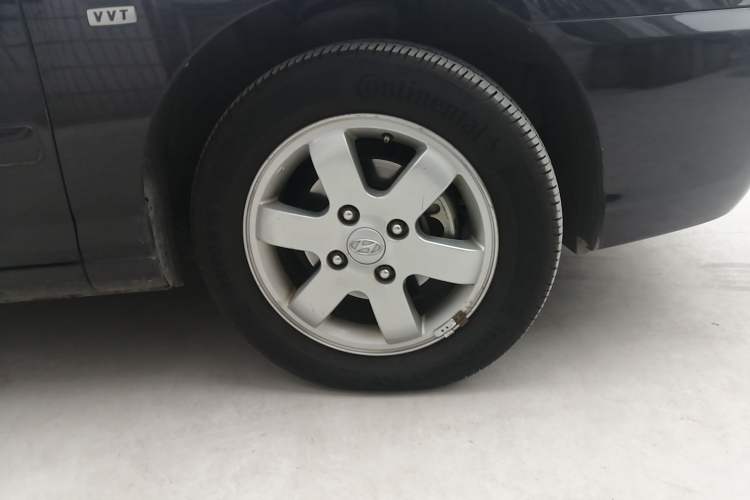 Used Hyundai Elantra 2007 1.6L Hatchback Manual Luxury Model Right Front Wheel Hub