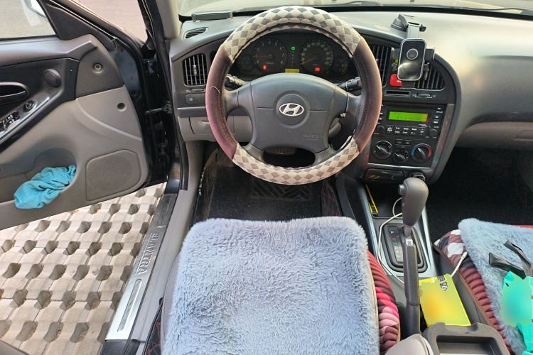 Used Hyundai Elantra 2007 1.6L Automatic Comfort Edition Steering Wheel
