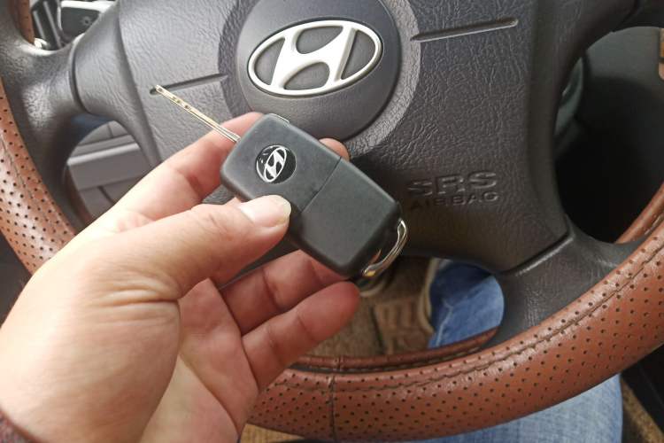 Used Hyundai Elantra 2007 1.6L Hatchback Manual Luxury Model Vehicle Key