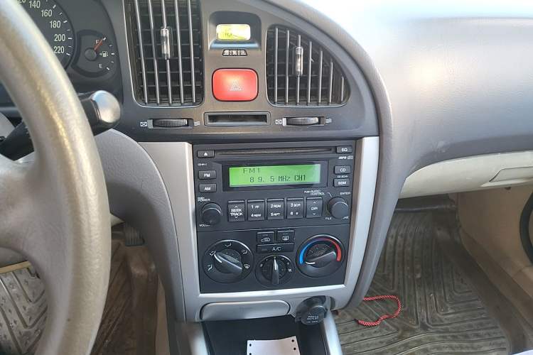 Used Hyundai Elantra 2007 1.6L Manual Comfort Model Audio And AC Panel