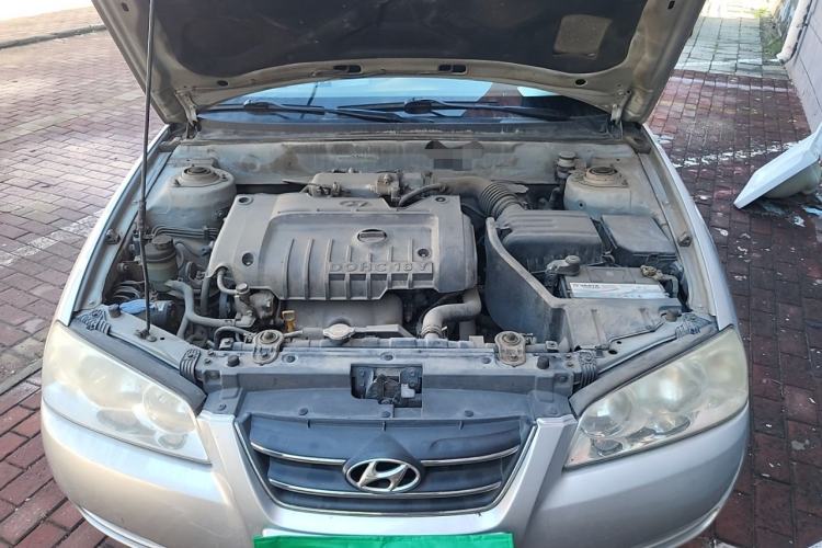 Used Hyundai Elantra 2007 1.6L Manual Comfort Model Engine Bay