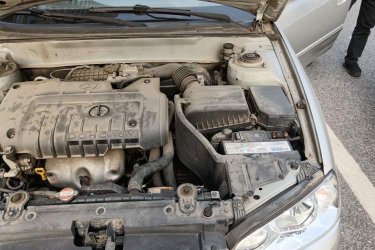 Used Hyundai Elantra 2007 1.6L Manual Comfort Model Engine Bay Left