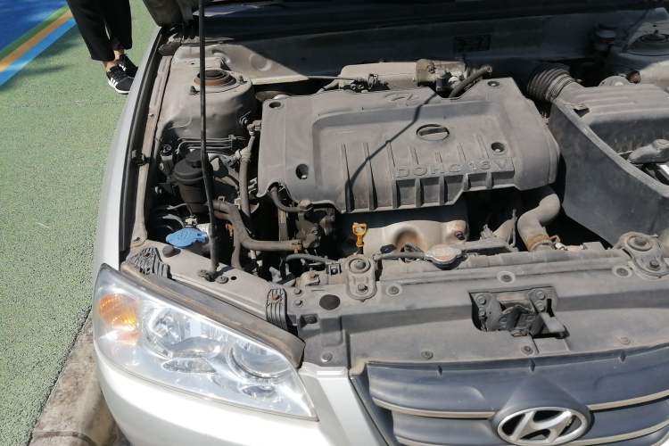 Used Hyundai Elantra 2007 1.6L Manual Comfort Model Engine Bay Right
