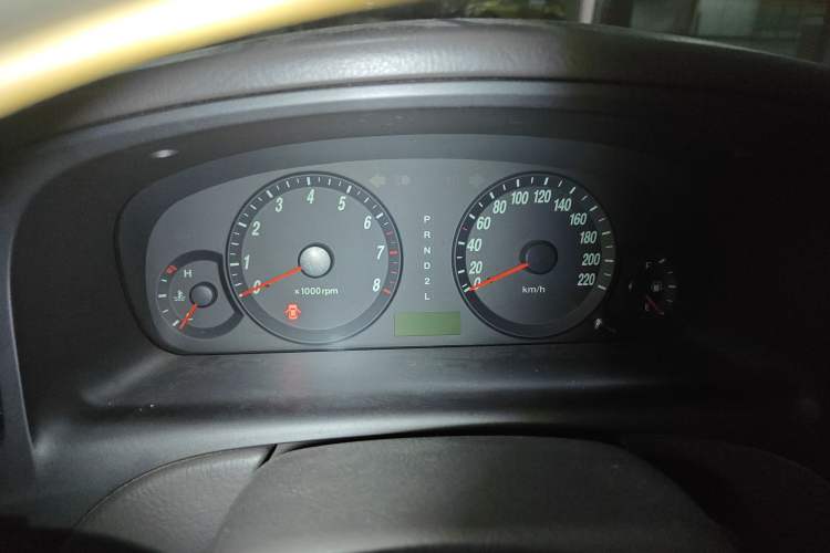 Used Hyundai Elantra 2007 1.6L Automatic Comfort Edition Instrument Cluster