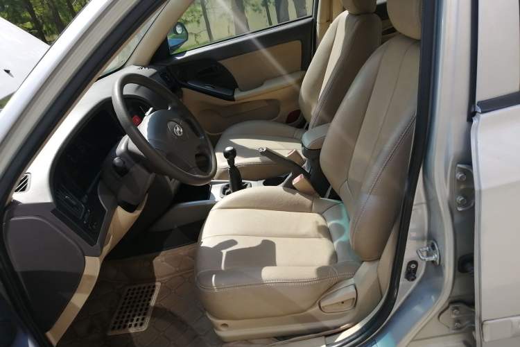 Used Hyundai Elantra 2007 1.6L Manual Comfort Model Left Front Seat