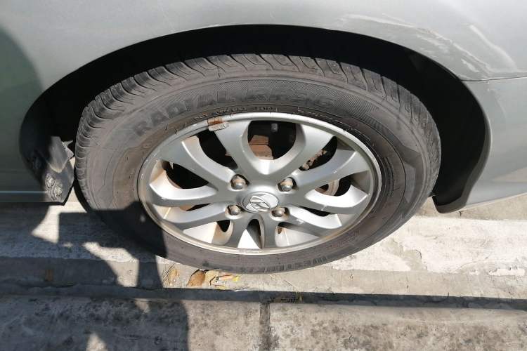 Used Hyundai Elantra 2007 1.6L Manual Comfort Model Right Front Wheel Hub