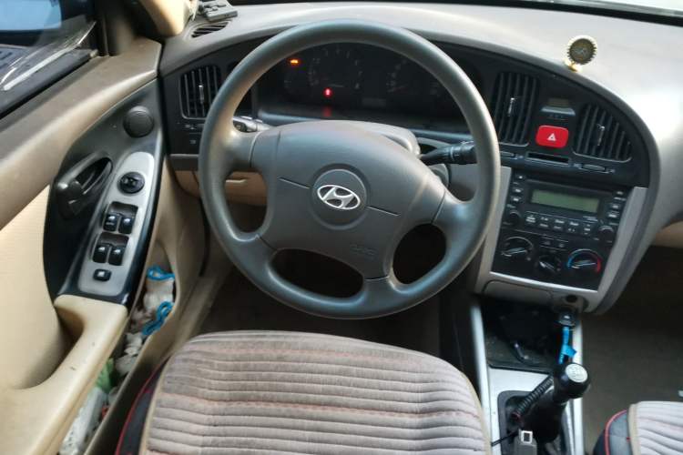 Used Hyundai Elantra 2007 1.6L Manual Comfort Model Steering Wheel